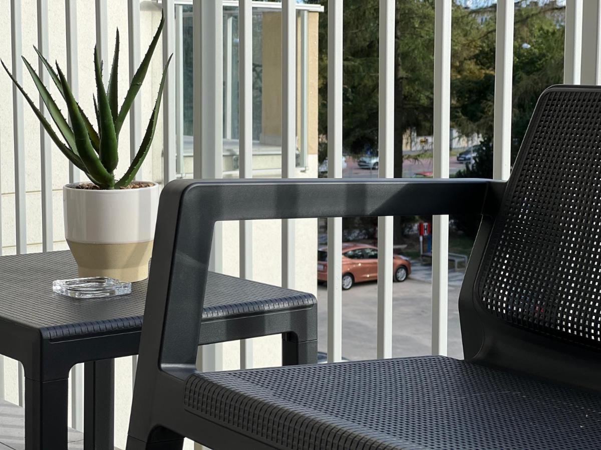 Family & Business Elegant Apartments Ul Lotnicza Centrum Galeria Korona - 1 Bedroom, Terrace, Air Conditioning, Garage - New! Kielce Extérieur photo